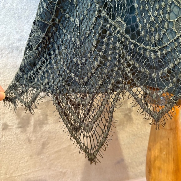 Dark Romantic Bodycon Lace Overlay Halter Sleeveless Dress Sz S Date Night - Picture 8 of 10